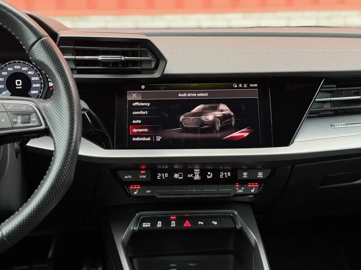 35 TFSI 3x S-Line Carplay PDC ACC DAB 19"RS