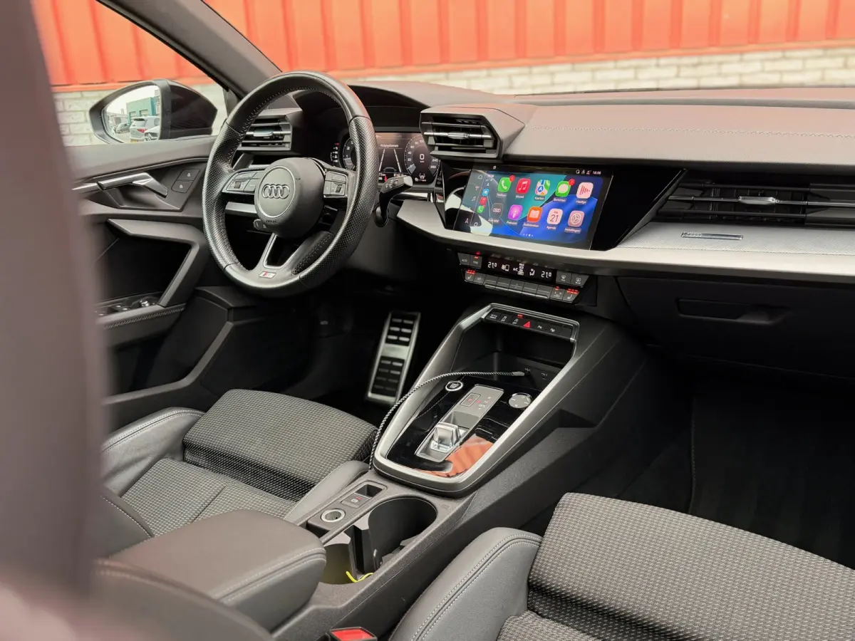 35 TFSI 3x S-Line Carplay PDC ACC DAB 19"RS