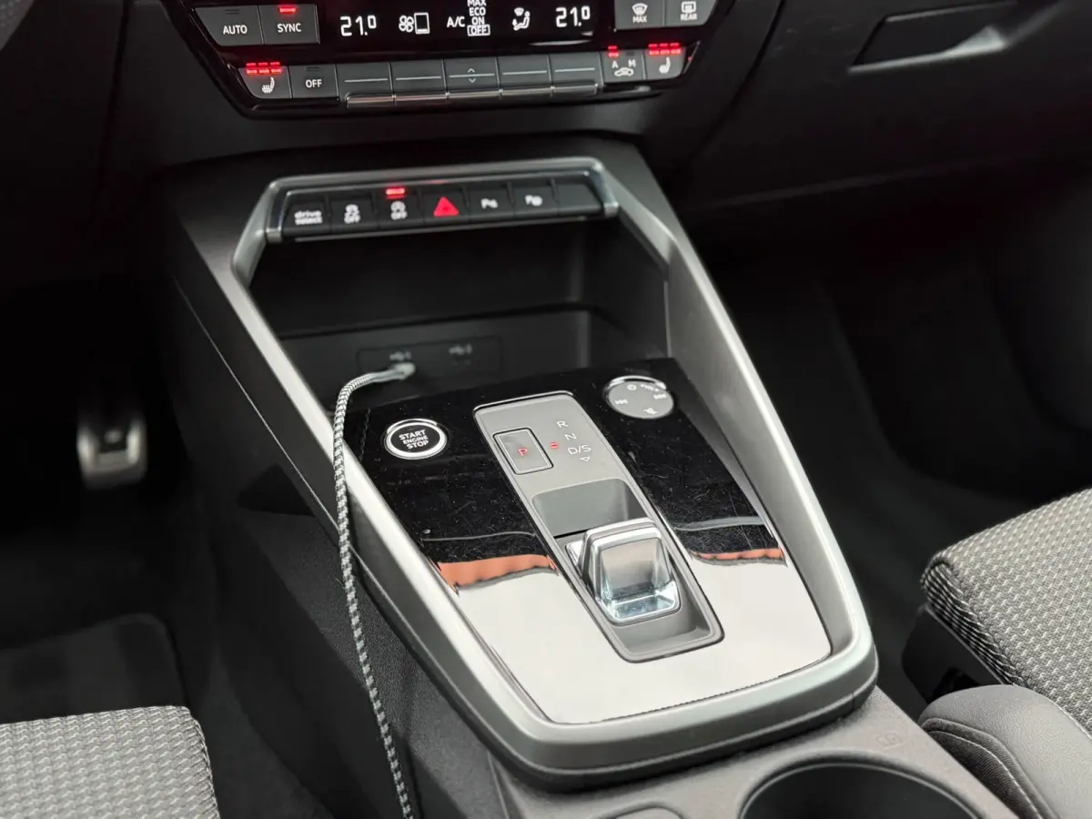 35 TFSI 3x S-Line Carplay PDC ACC DAB 19"RS