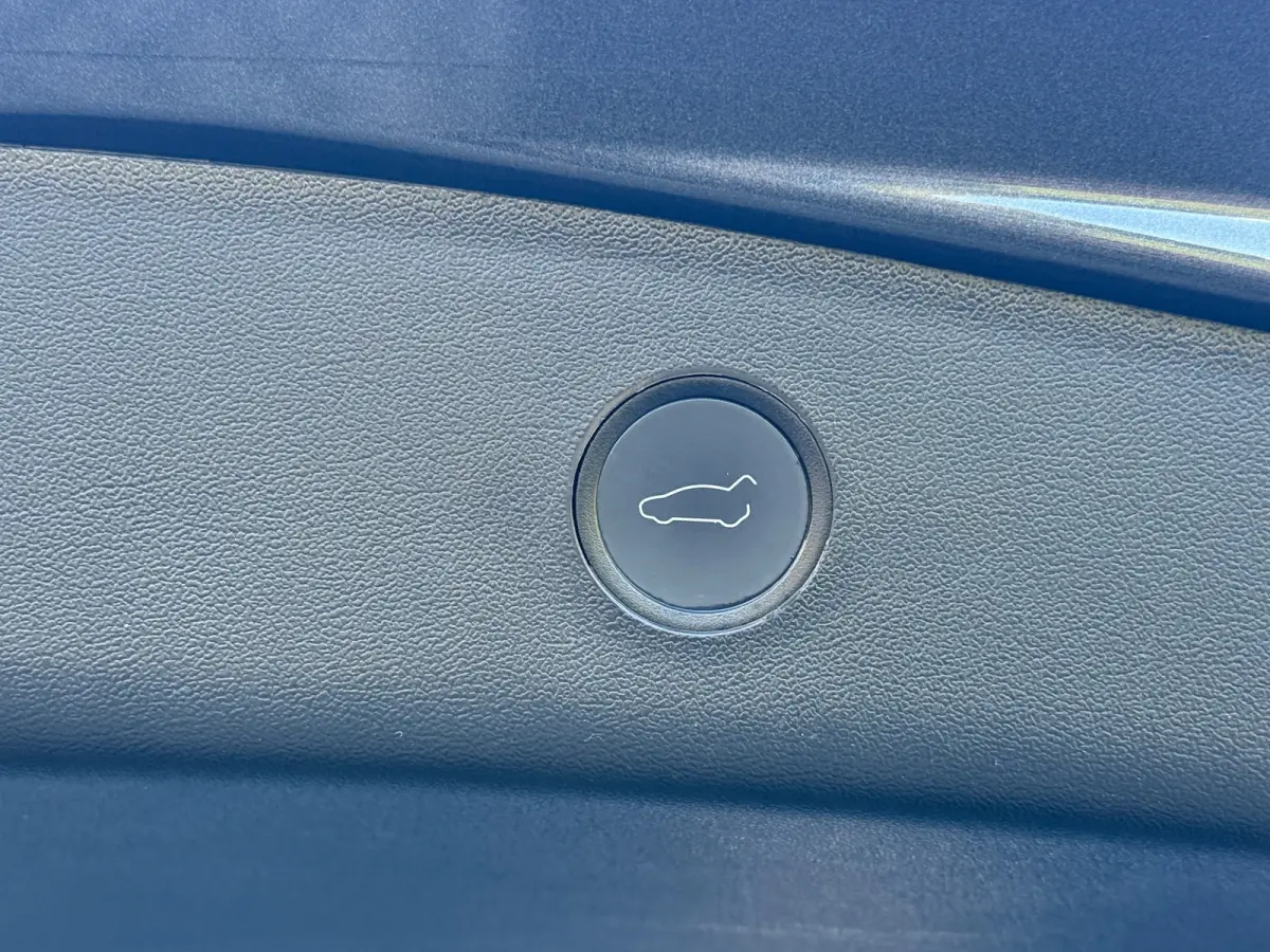 Long Range AWD 75 kWh 94% SOH AUTOPILOT