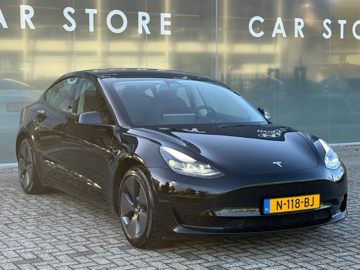 Standard RWD Plus 60 kWh LFP 93% SOH AUTOPILOT