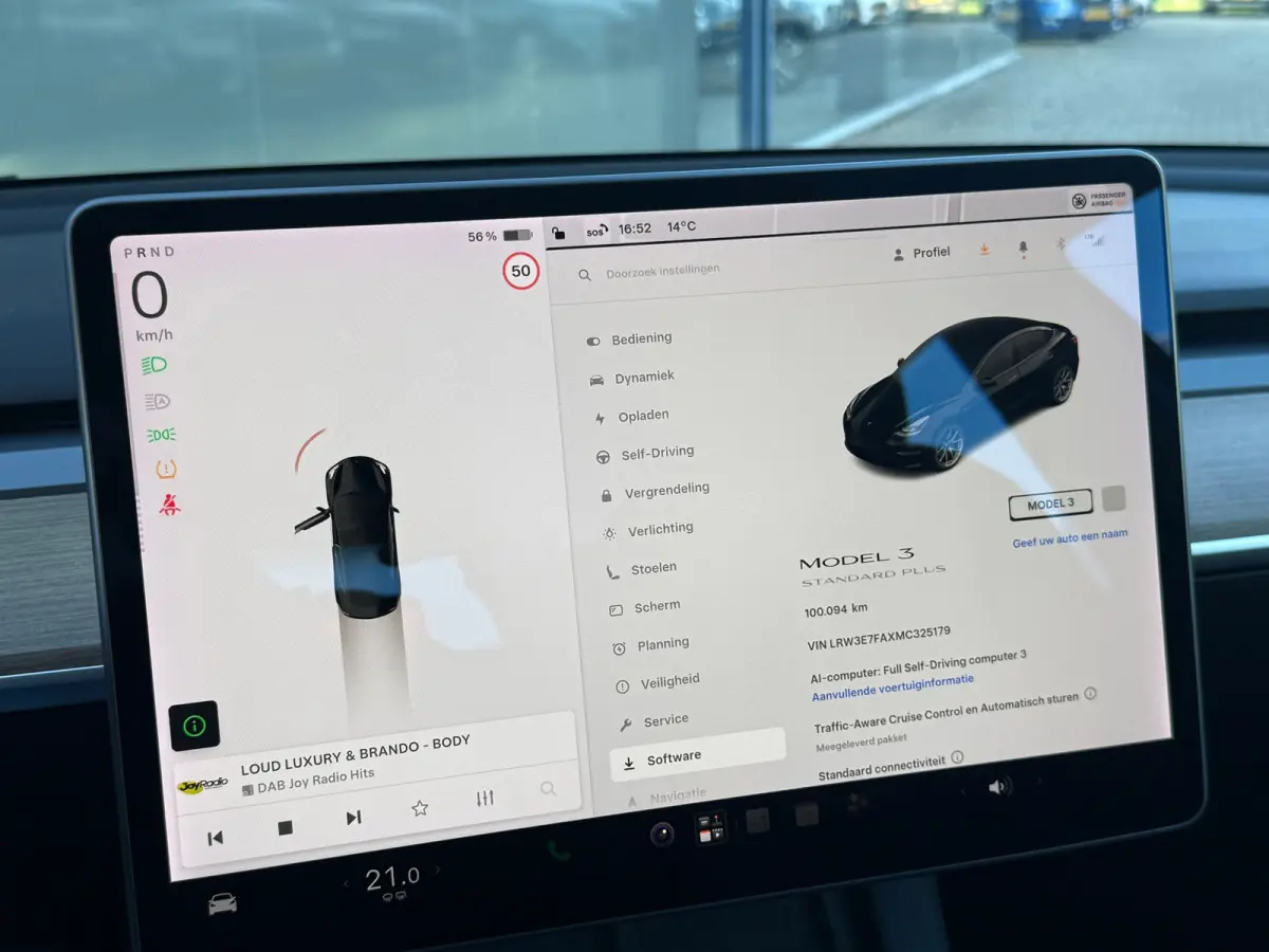 Standard RWD Plus 60 kWh LFP 93% SOH AUTOPILOT