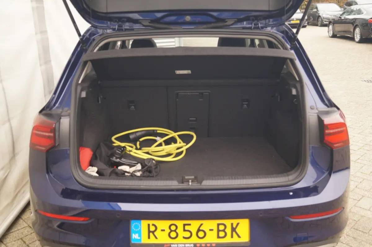 1.4 eHybrid PHEV Style -PANO-NAVI-ECC-LED-PDC-