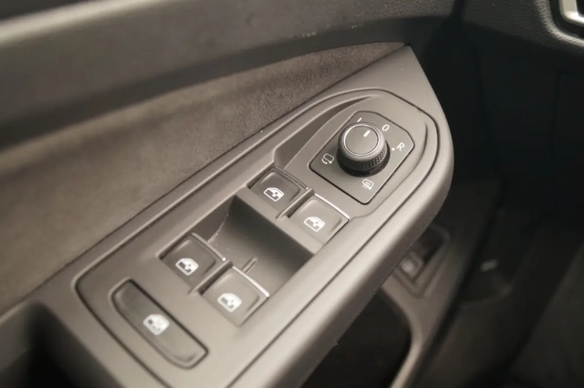 1.4 eHybrid PHEV Style -PANO-NAVI-ECC-LED-PDC-