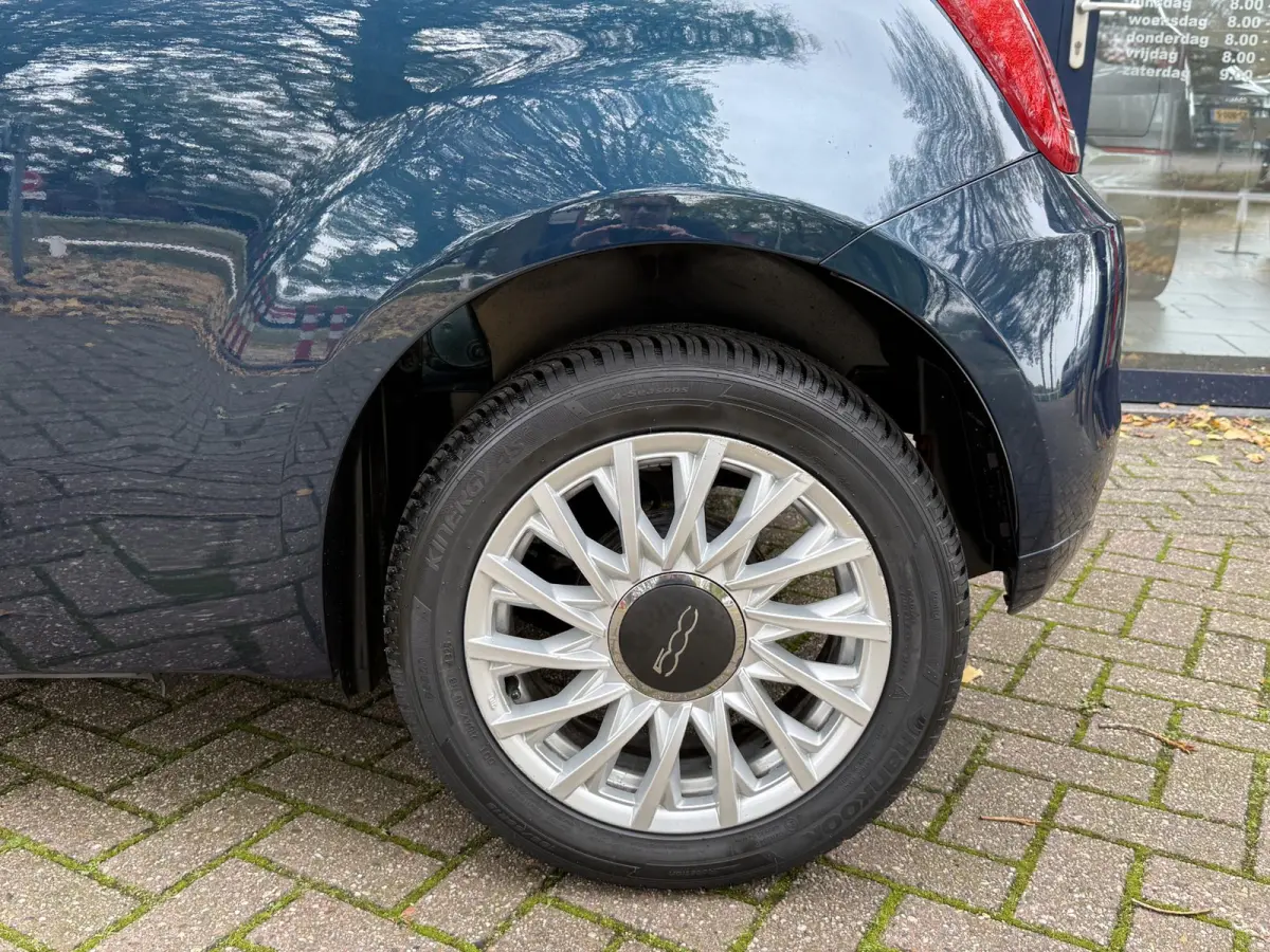 0.9 TwinAir Turbo | Panoramadak | Airco | Parkeersensoren | | Licht metalen velgen