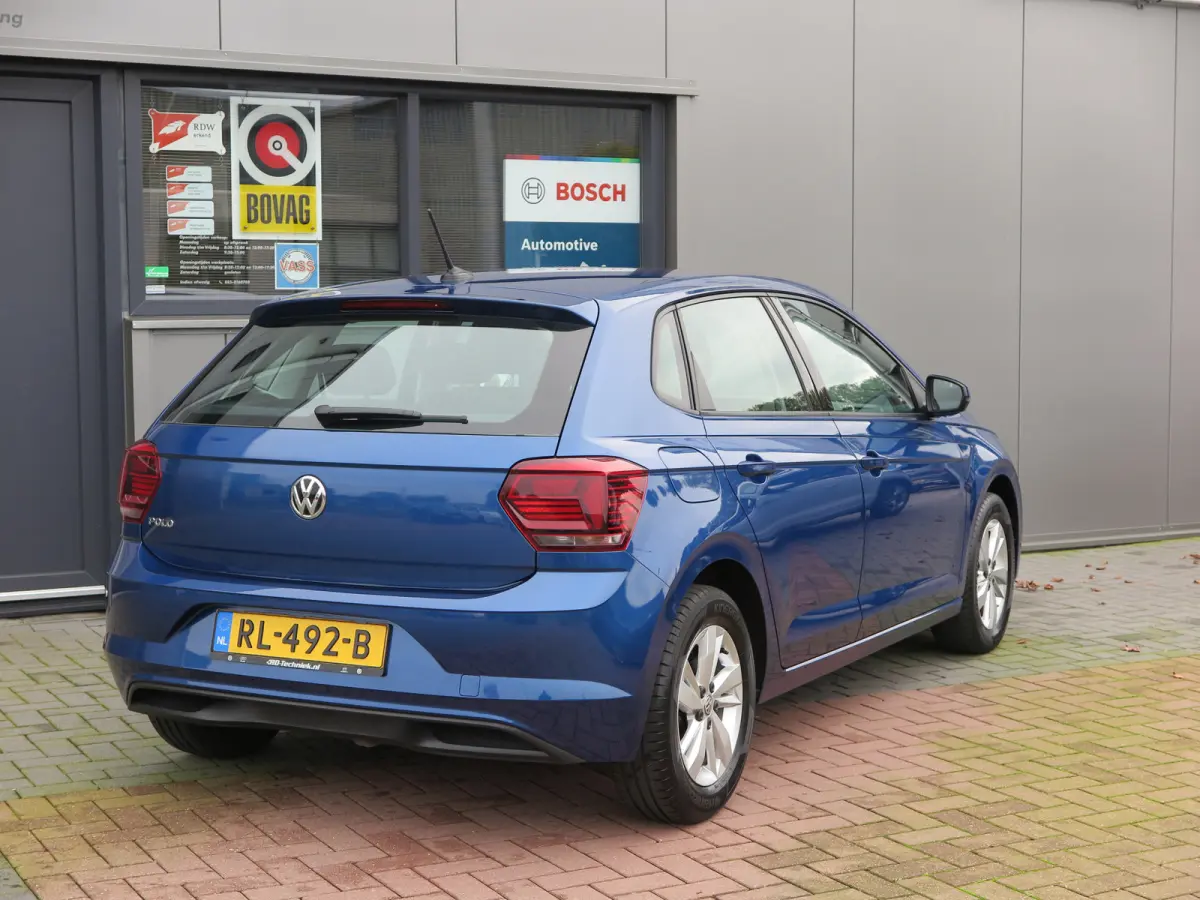 1.0 TSI 95pk Comfortline Cruise control , LMV 15", Carplay , Navi , Stuurwiel multifunctioneel . etc. .