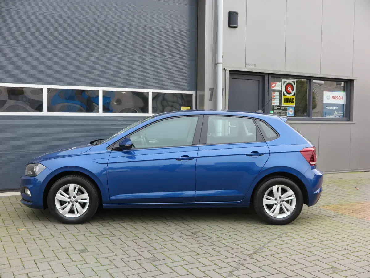 1.0 TSI 95pk Comfortline Cruise control , LMV 15", Carplay , Navi , Stuurwiel multifunctioneel . etc. .