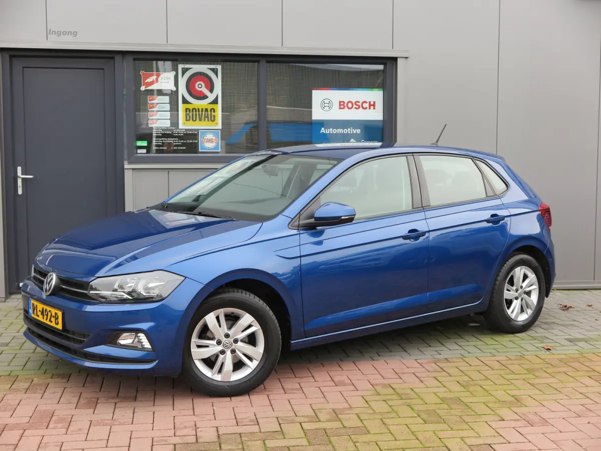 1.0 TSI 95pk Comfortline Cruise control , LMV 15", Carplay , Navi , Stuurwiel multifunctioneel . etc. .