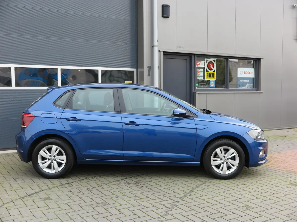 1.0 TSI 95pk Comfortline Cruise control , LMV 15", Carplay , Navi , Stuurwiel multifunctioneel . etc. .