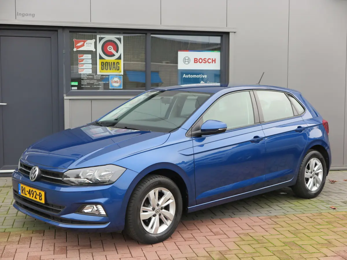 1.0 TSI 95pk Comfortline Cruise control , LMV 15", Carplay , Navi , Stuurwiel multifunctioneel . etc. .