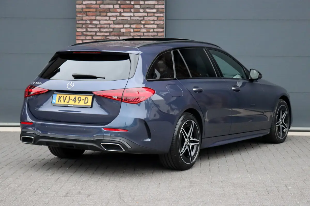 300 e AMG Line Premium | Panoramadak | Memory | Distronic | Surround Camera | Trekhaak | Digital Light | Nightpakket | Augmented Reality |