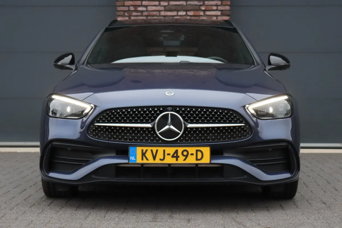 300 e AMG Line Premium | Panoramadak | Memory | Distronic | Surround Camera | Trekhaak | Digital Light | Nightpakket | Augmented Reality |