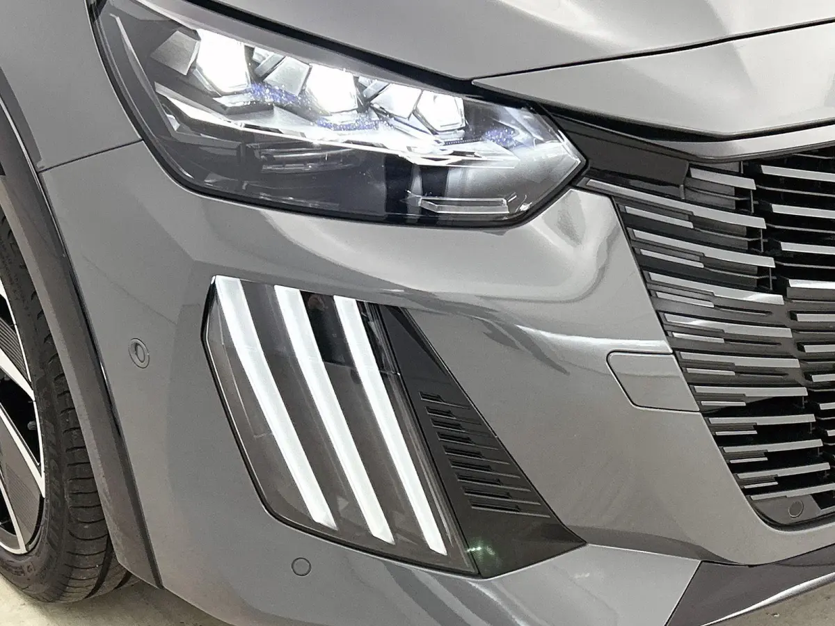 GT Hybrid 110pk Automaat | Navigatie | Camera v+a | Climate Control | Adaptieve Cruise Control | Parkeersensoren v+a | Dodehoeksensor | Armsteun | Digitaal instrumentenpaneel | Draadloze App