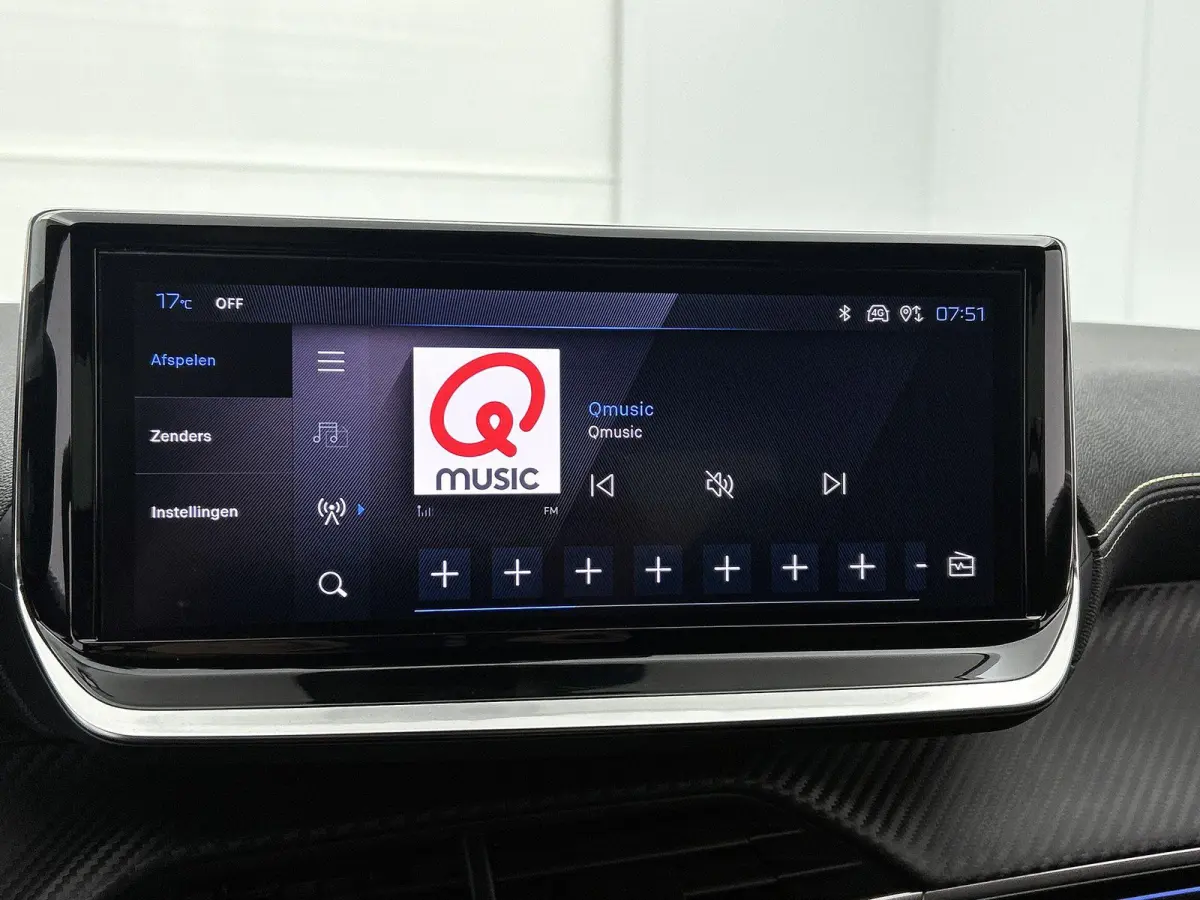 GT Hybrid 110pk Automaat | Navigatie | Camera v+a | Climate Control | Adaptieve Cruise Control | Parkeersensoren v+a | Dodehoeksensor | Armsteun | Digitaal instrumentenpaneel | Draadloze App