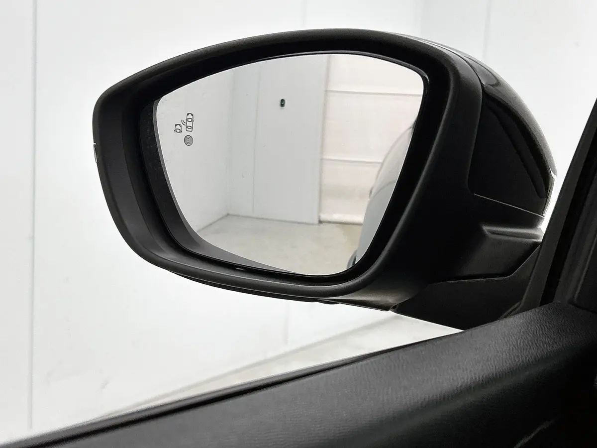 GT Hybrid 110pk Automaat | Navigatie | Camera v+a | Climate Control | Adaptieve Cruise Control | Parkeersensoren v+a | Dodehoeksensor | Armsteun | Digitaal instrumentenpaneel | Draadloze App