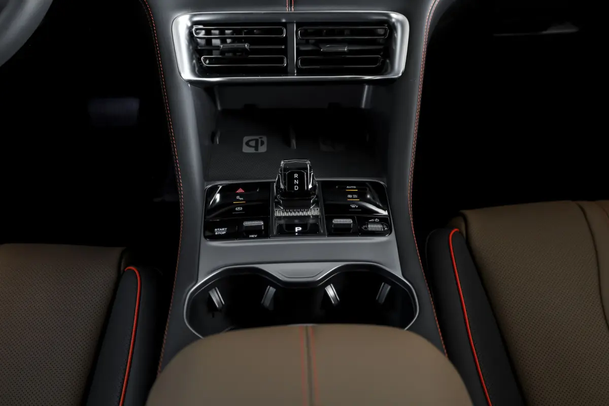 1.5 DM-i FWD Boost | Plug-In | S/K-Panodak | 360 Camera | Carplay/Android | Adapt. Cruise | Elek. Klep | Infinity audio | 19" | 1965