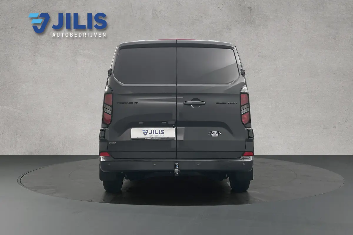 320 2.5 PHEV L2H1 Limited | Trekhaak uitklapbaar | Stoelverwarming