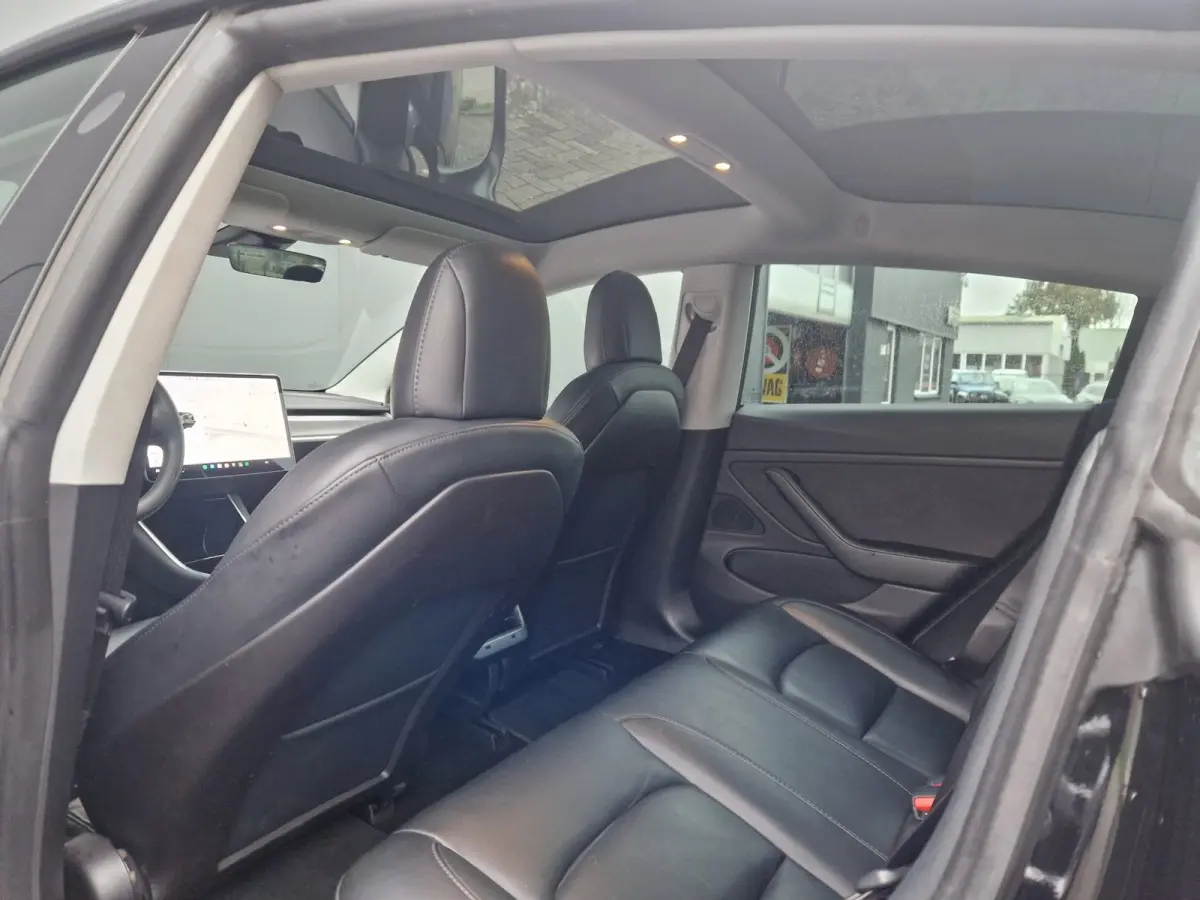 Performance AWD 75 kWh SOH 89%