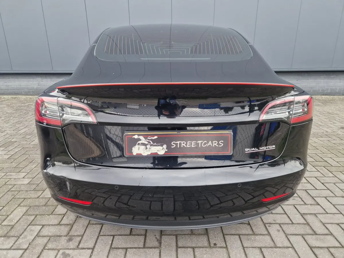 Performance AWD 75 kWh SOH 89%
