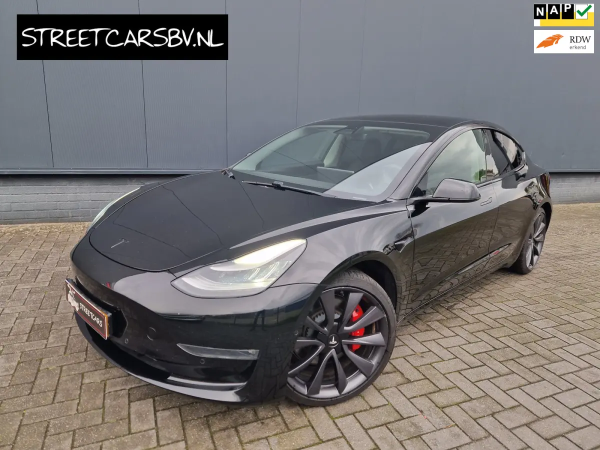 Performance AWD 75 kWh SOH 89%