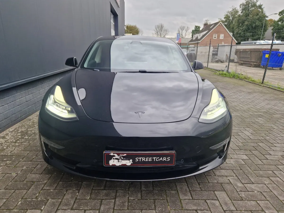Performance AWD 75 kWh SOH 89%