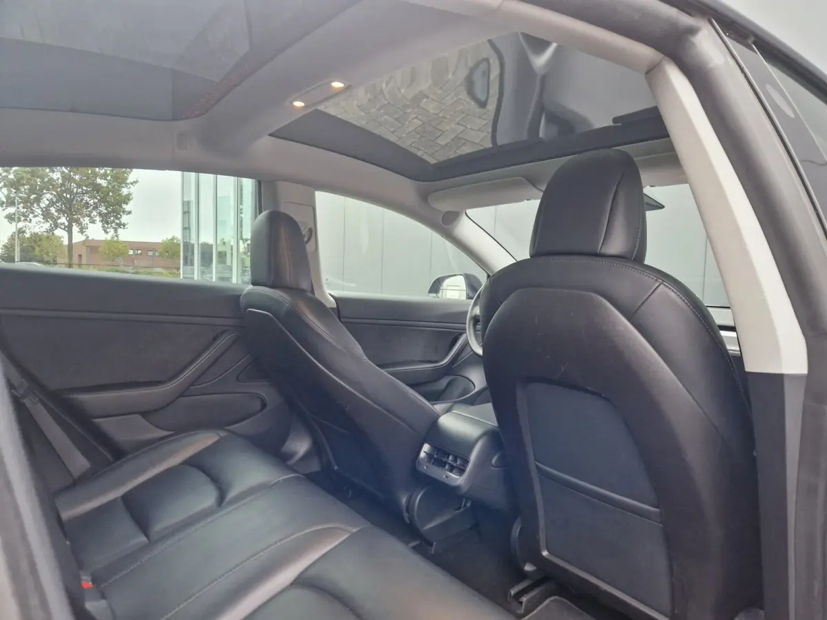 Performance AWD 75 kWh SOH 89%