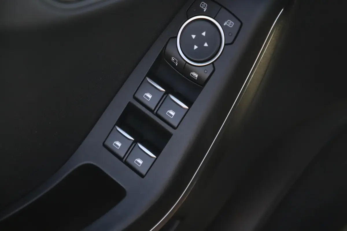 1.0 EcoBoost Titanium 95PK Navigatie LMV Carplay Android Keyless LED Climate Cruise Control