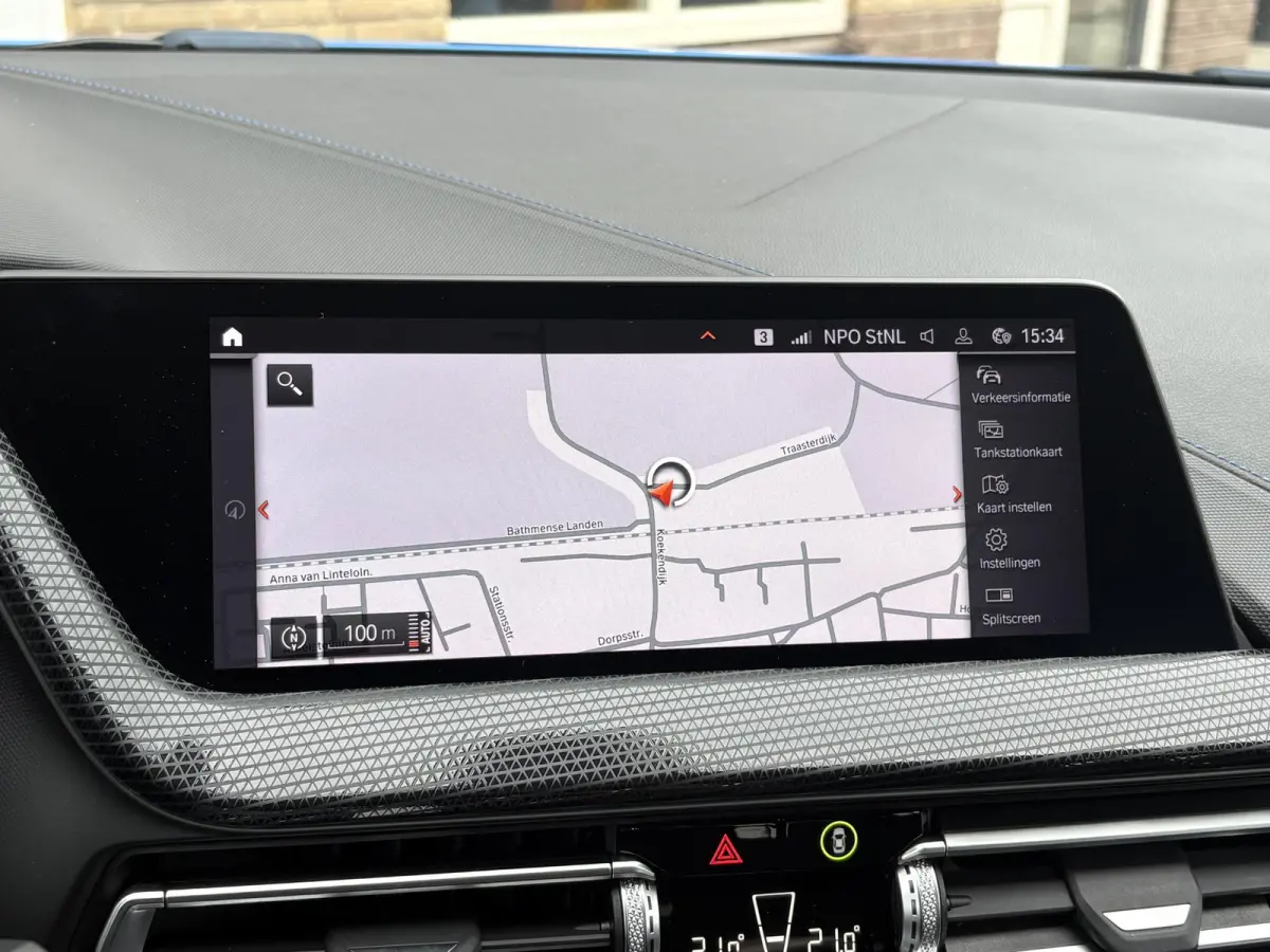 118i Business Edition Plus M-SPORT/MISANO BLUE/CARPLAY/LED/LEER