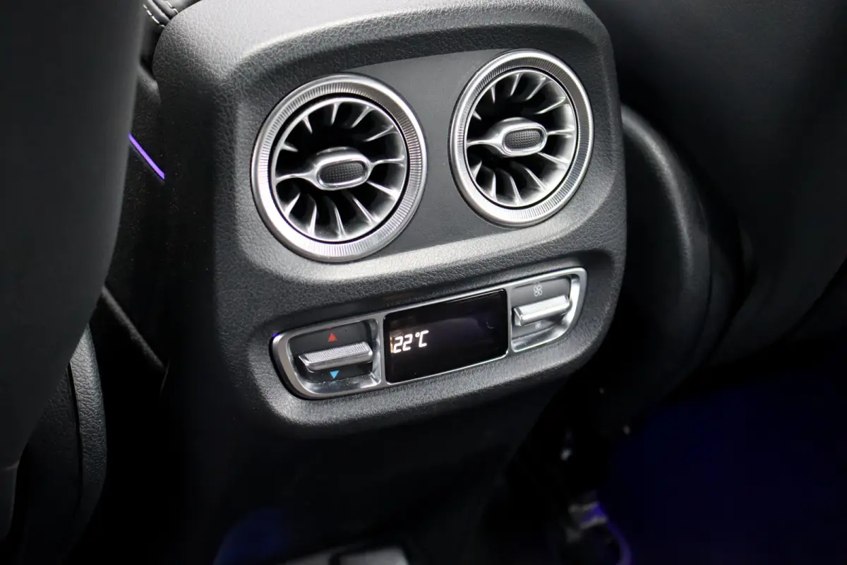 AMG Line 116 kWh | Schuifdak | Techniekpakket | Distronic | Burmester | Nappa Leder | Verwarmd Stuurwiel | Surround Camera | Augmented Reality | Keyless Go |