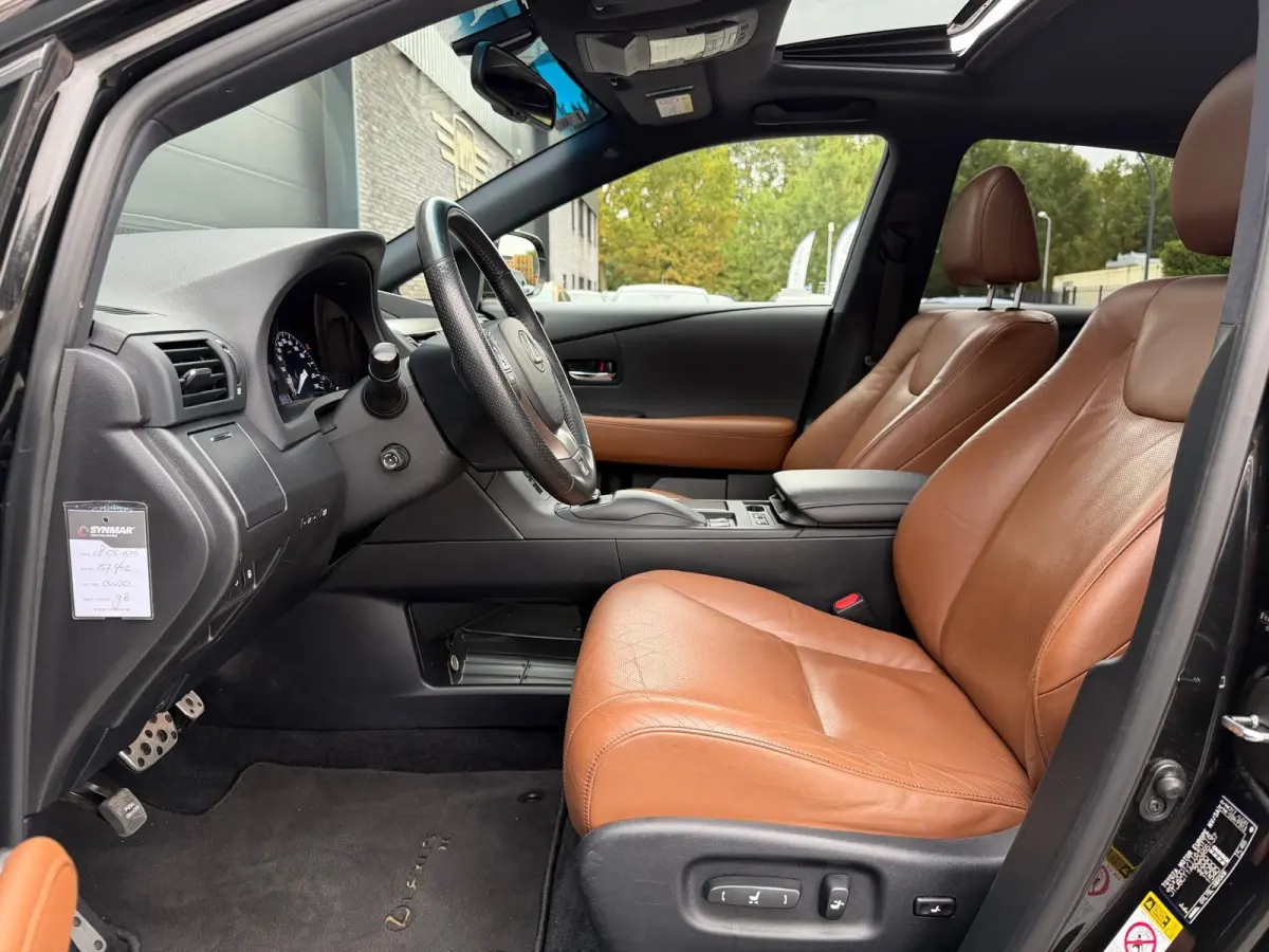 450h 4WD President Line | SCHUIFDAK | CRUISE | LEDER | TREKHAAK | XENON | STOELVERW. | HEAD-UP | CAMERA |