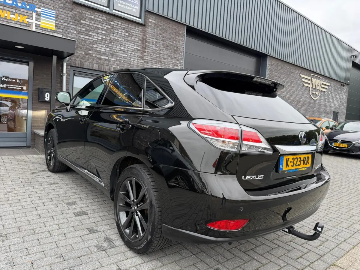 450h 4WD President Line | SCHUIFDAK | CRUISE | LEDER | TREKHAAK | XENON | STOELVERW. | HEAD-UP | CAMERA |
