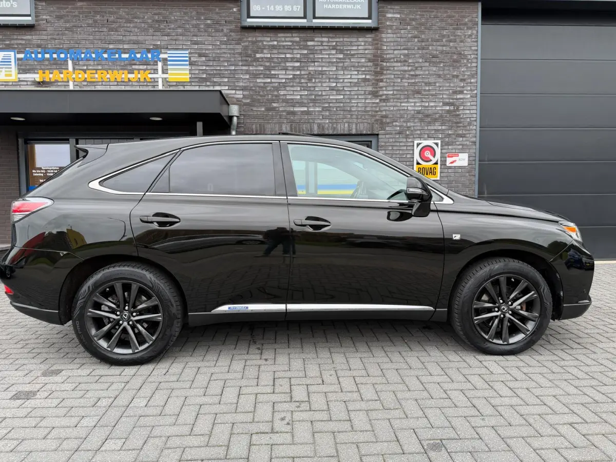 450h 4WD President Line | SCHUIFDAK | CRUISE | LEDER | TREKHAAK | XENON | STOELVERW. | HEAD-UP | CAMERA |