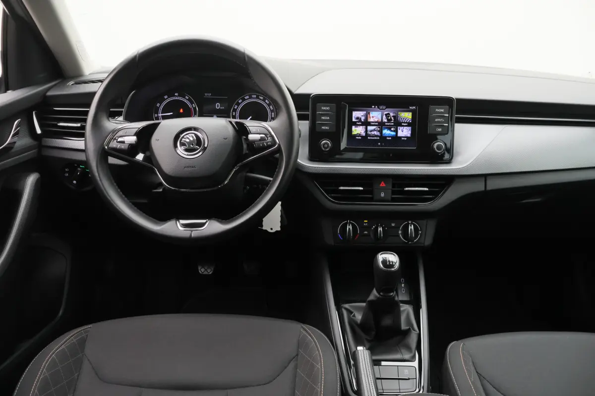 1.0 TSI Ambition Eerste Eigenaar, Airco, Rijstrooksensor, Cruise, Apple Carplay, DAB, PDC, 16''