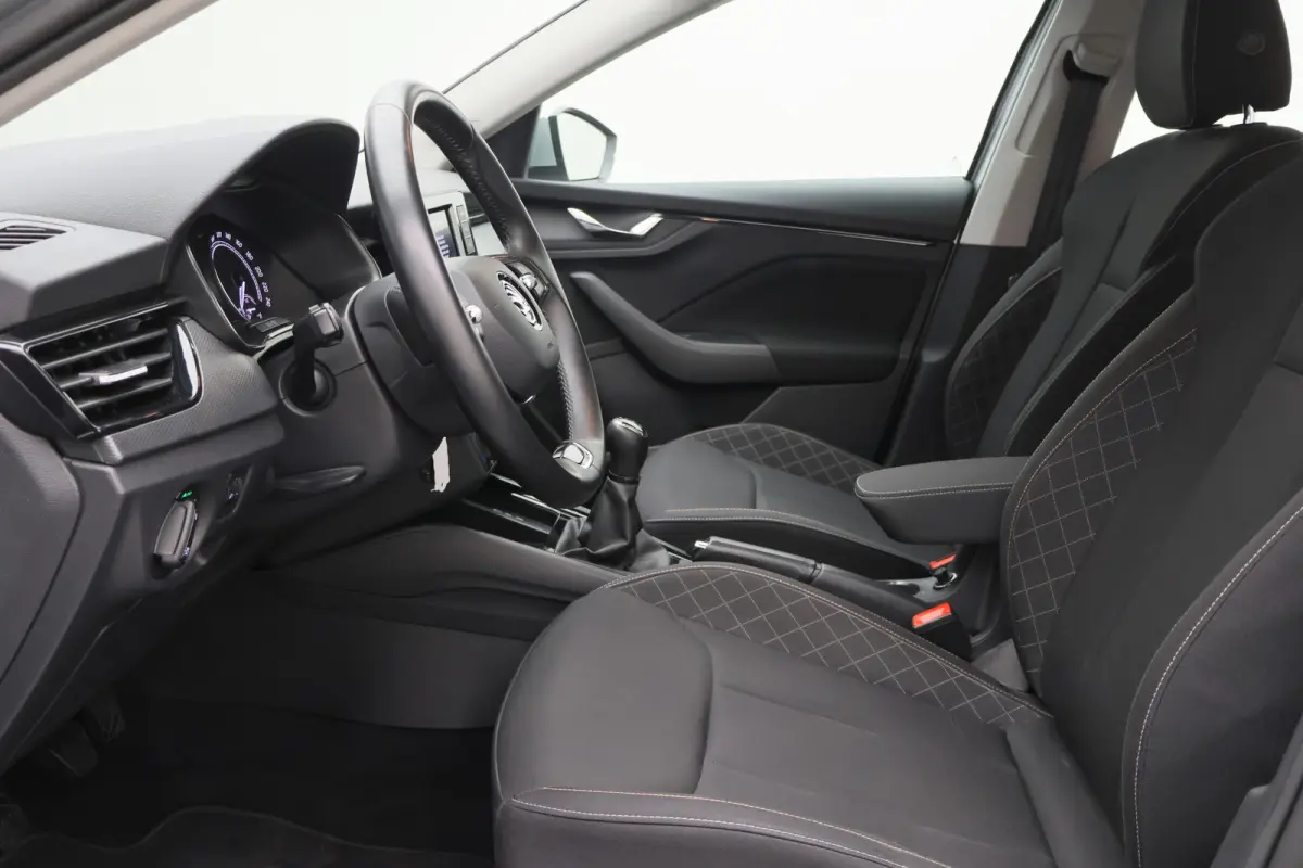 1.0 TSI Ambition Eerste Eigenaar, Airco, Rijstrooksensor, Cruise, Apple Carplay, DAB, PDC, 16''