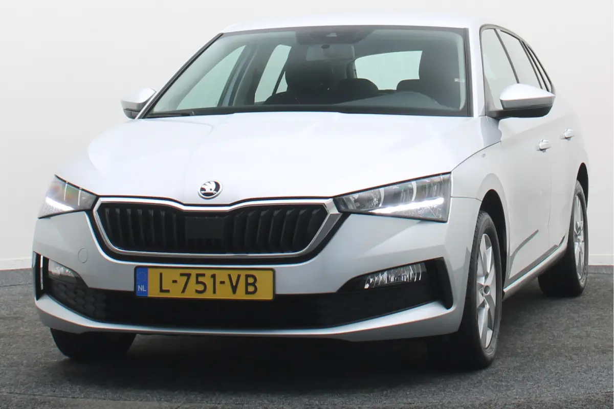 1.0 TSI Ambition Eerste Eigenaar, Airco, Rijstrooksensor, Cruise, Apple Carplay, DAB, PDC, 16''
