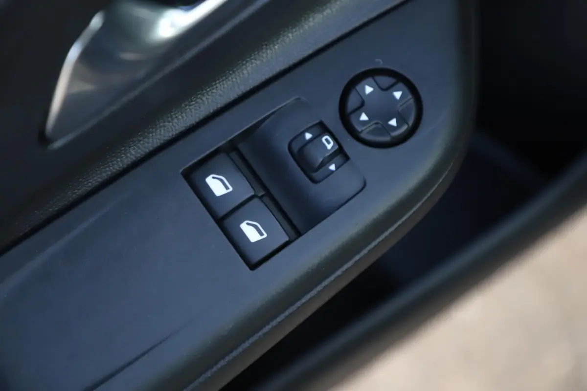 1.2 Airco Radio Bluetooth Elektrische Ramen
