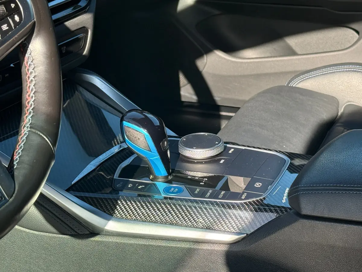 M50 High Executive M-SPORT 84 kWh 96% VOL UITGEVOERD