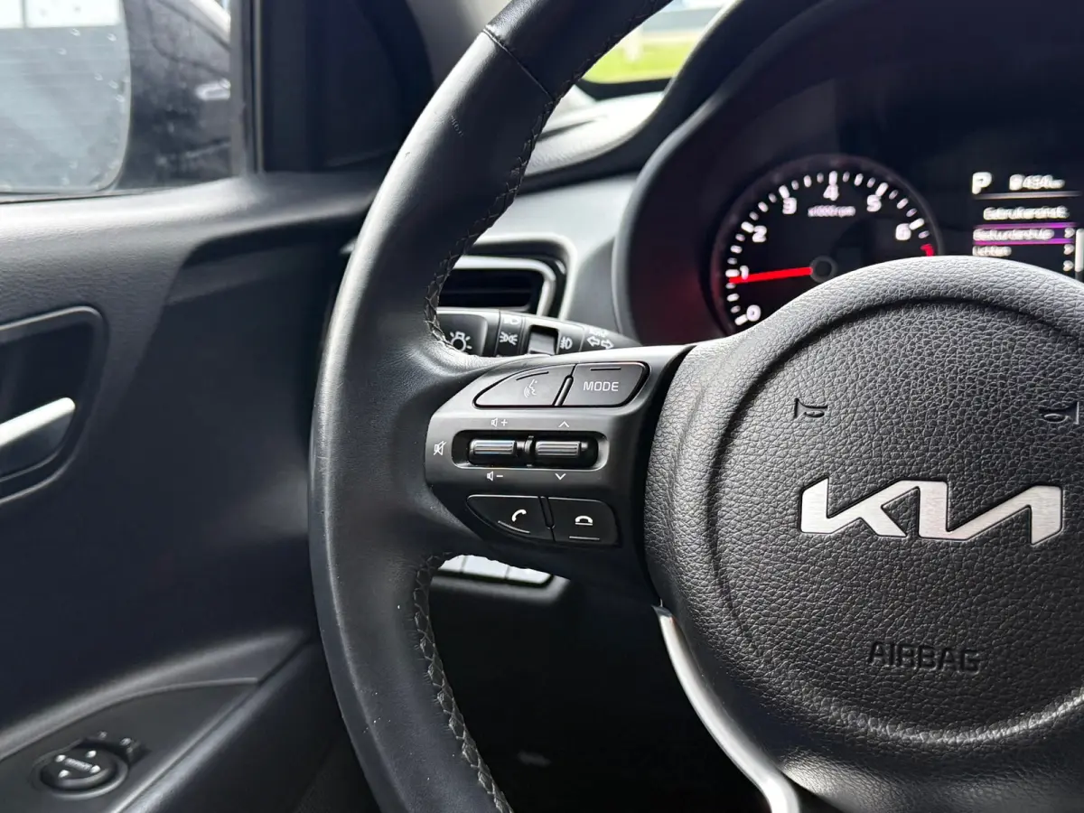 1.0 T-GDi | 2022 | CarPlay| Camera|Dealeronderhouden