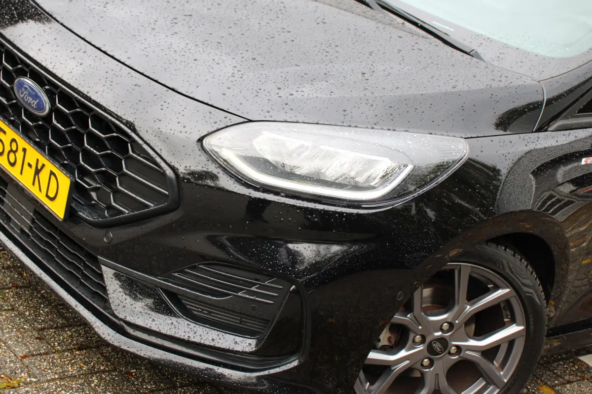 1.0EB Hybrid ST-Line X | NL-AUTO! | 1E EIGENAAR! | CAMERA | ADAPTIVE CRUISE | PARK SENS V+A | DEALER OH! | LED | LANE ASSIST | CLIMA