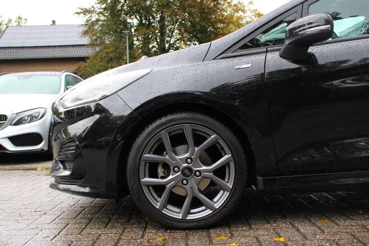 1.0EB Hybrid ST-Line X | NL-AUTO! | 1E EIGENAAR! | CAMERA | ADAPTIVE CRUISE | PARK SENS V+A | DEALER OH! | LED | LANE ASSIST | CLIMA