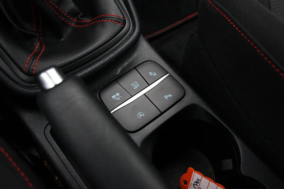 1.0EB Hybrid ST-Line X | NL-AUTO! | 1E EIGENAAR! | CAMERA | ADAPTIVE CRUISE | PARK SENS V+A | DEALER OH! | LED | LANE ASSIST | CLIMA