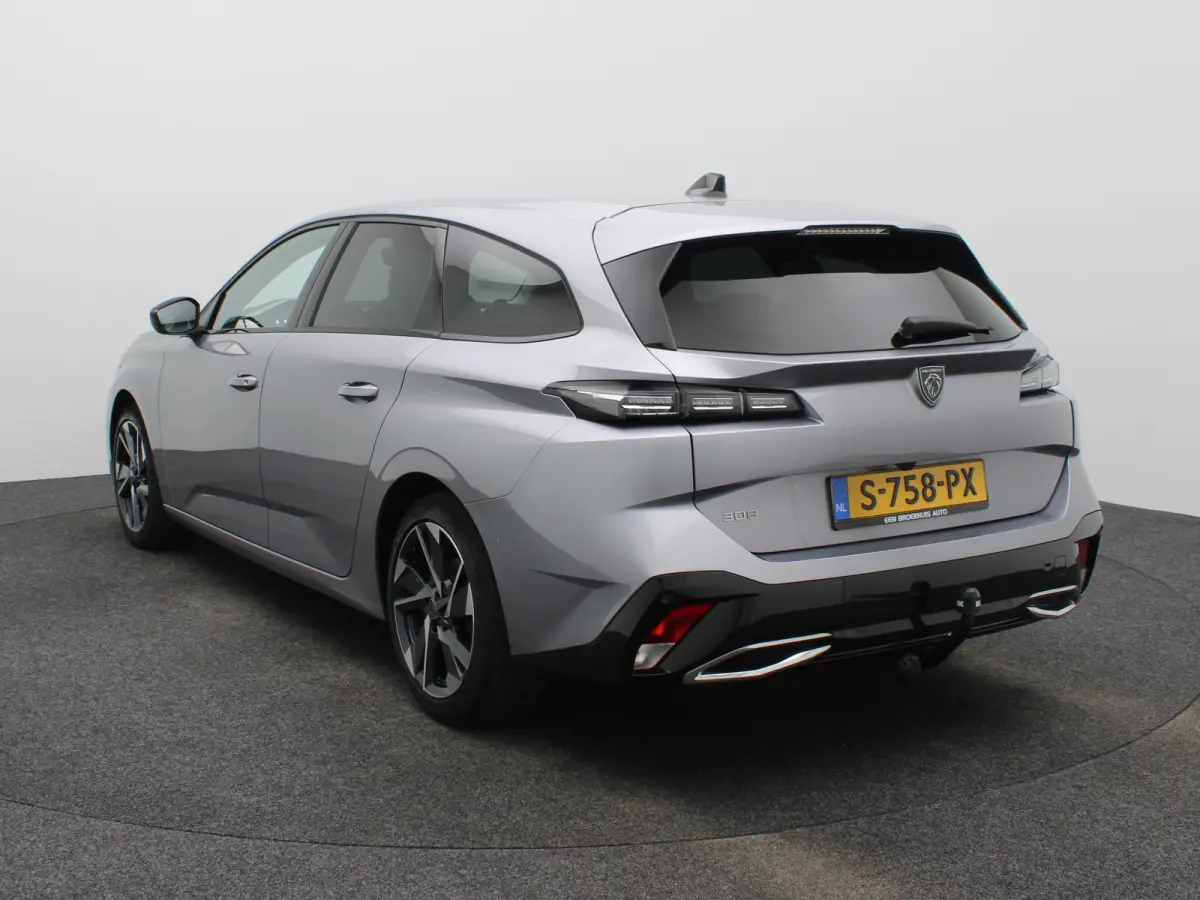 1.2 PureTech Allure Pack Business | Carplay | Camera | Navigatie | 17" Lichtmetalen Velgen | Navi | PDC | Half Leder | Climate Control