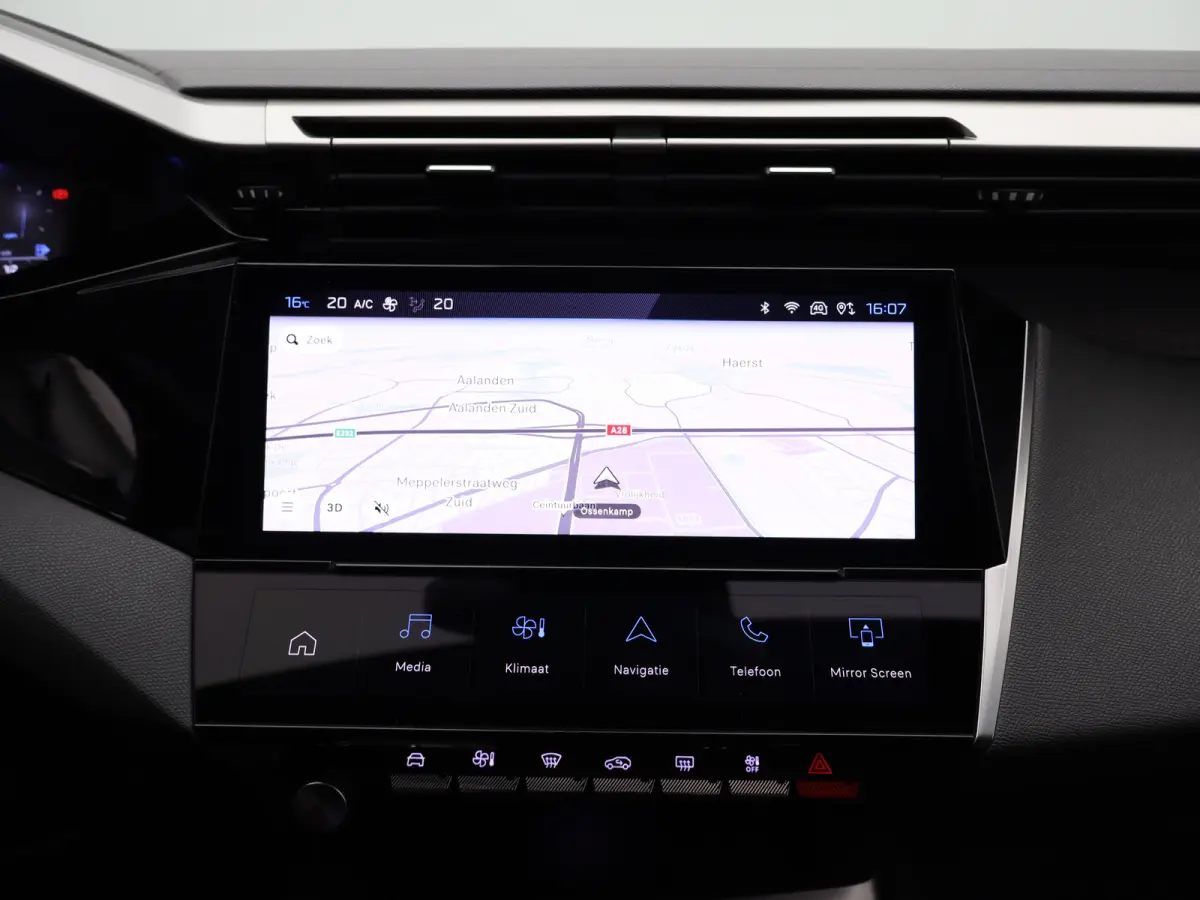1.2 PureTech Allure Pack Business | Carplay | Camera | Navigatie | 17" Lichtmetalen Velgen | Navi | PDC | Half Leder | Climate Control