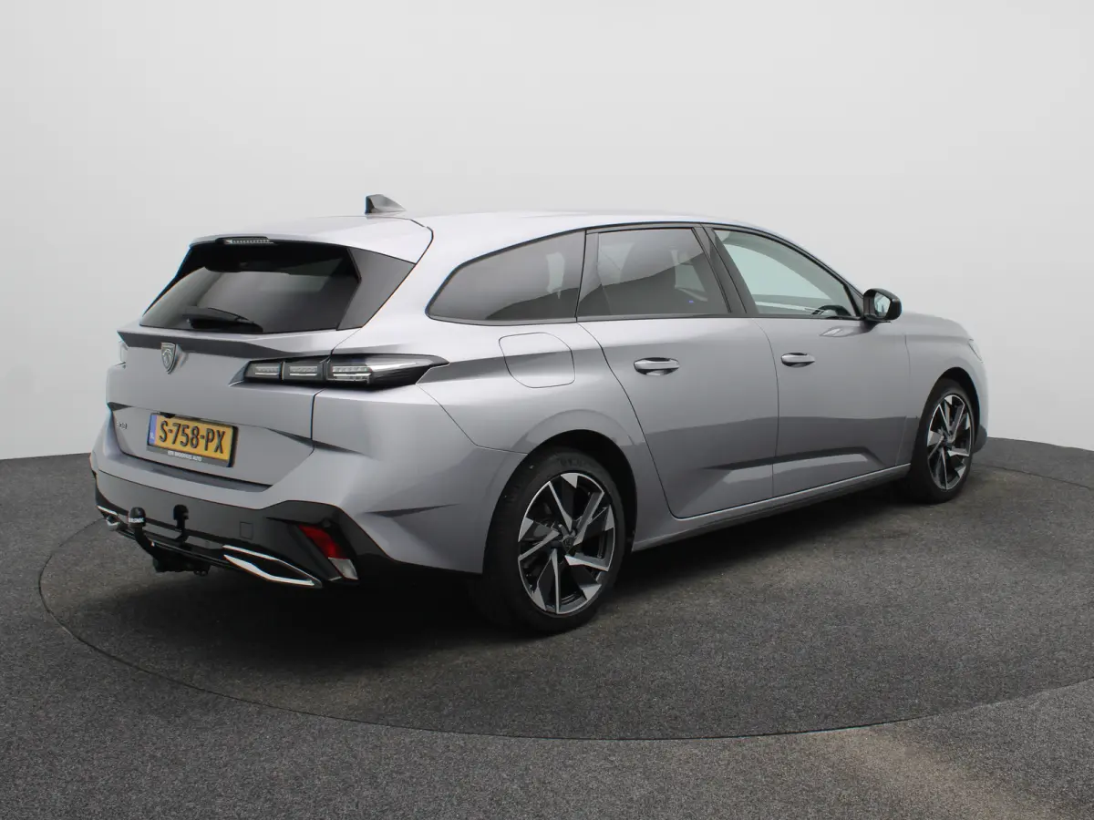 1.2 PureTech Allure Pack Business | Carplay | Camera | Navigatie | 17" Lichtmetalen Velgen | Navi | PDC | Half Leder | Climate Control