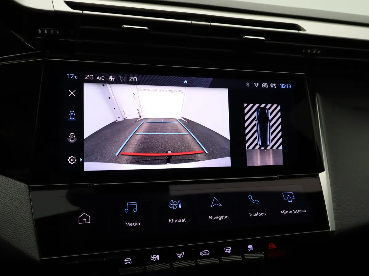 1.2 PureTech Allure Pack Business | Carplay | Camera | Navigatie | 17" Lichtmetalen Velgen | Navi | PDC | Half Leder | Climate Control