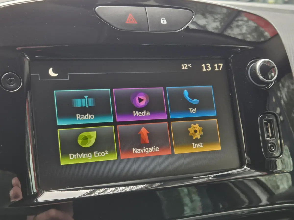 0.9 TCe Limited | Navigatie | Airconditioning | Parkeercamera | Cruise Control | Licht metalen velgen