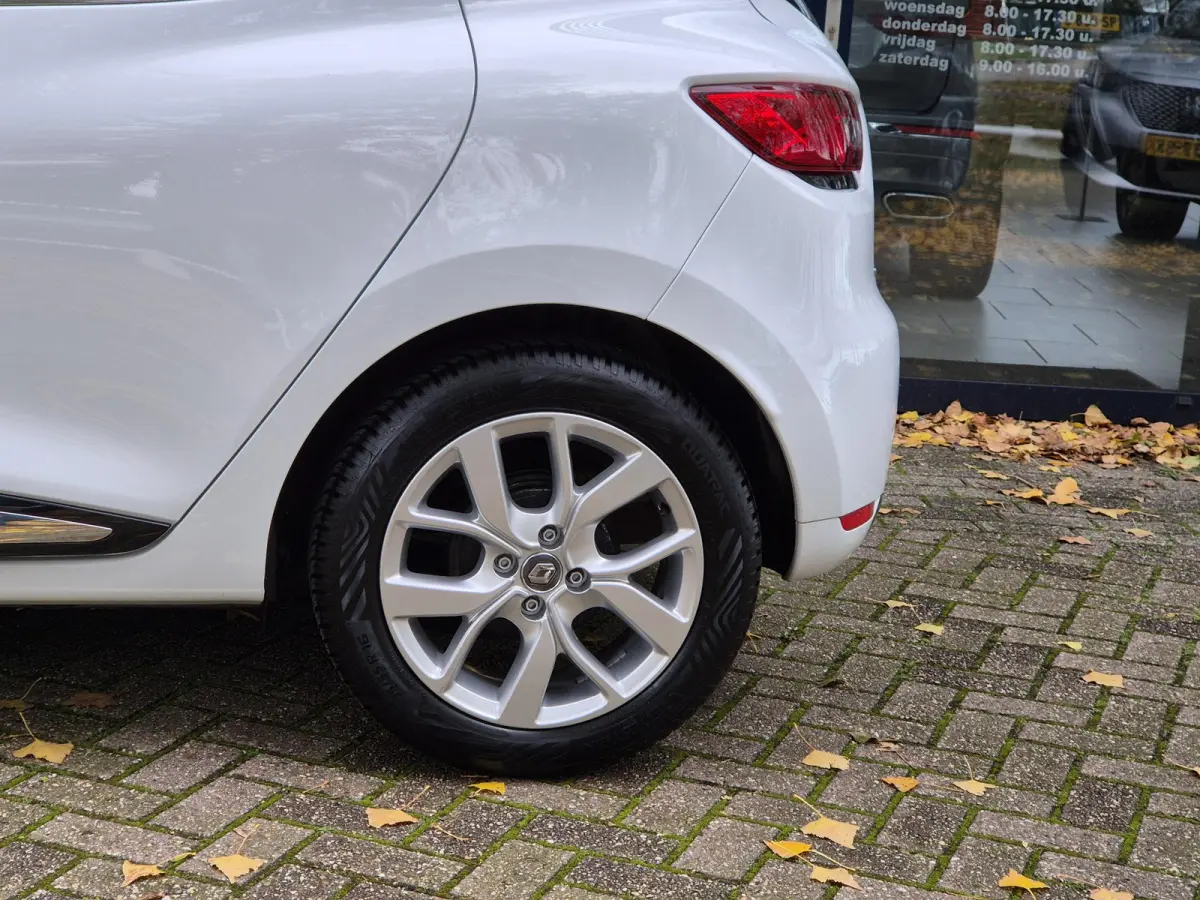 0.9 TCe Limited | Navigatie | Airconditioning | Parkeercamera | Cruise Control | Licht metalen velgen