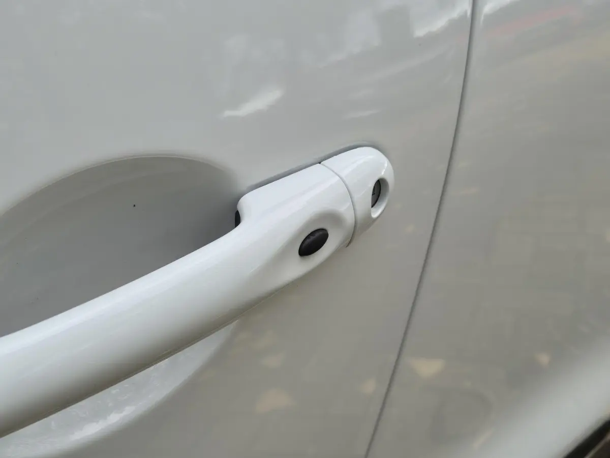 0.9 TCe Limited | Navigatie | Airconditioning | Parkeercamera | Cruise Control | Licht metalen velgen