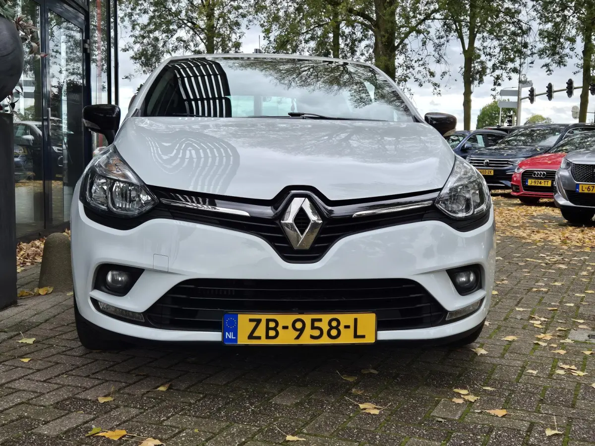 0.9 TCe Limited | Navigatie | Airconditioning | Parkeercamera | Cruise Control | Licht metalen velgen