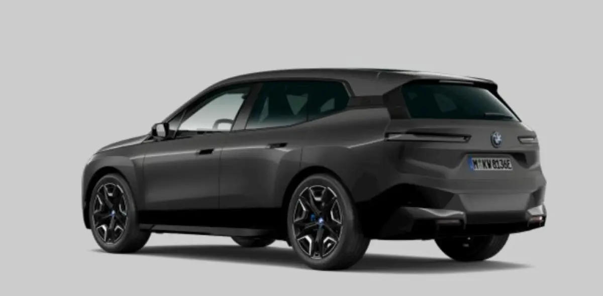 xDrive40 High Executive 77 kWh Luchtvering - Sportpakket - Panoramadak - Warmte Comfortpakket voor/achter - Getinte Ruiten - Soft-Close - BMW Laserlight - Driving/parking Assistant Professio